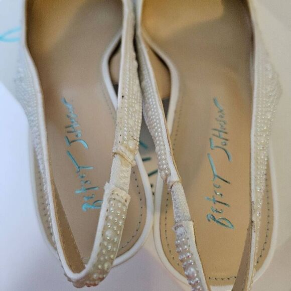 Betsey Johnson SB- Clark Bridal shoes, ivory. Size 8.5. - Picture 5 of 6